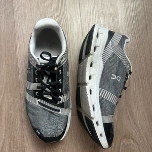 On Running Cloudgo Black Men's Running Shoes Glacier Men's size 8.5